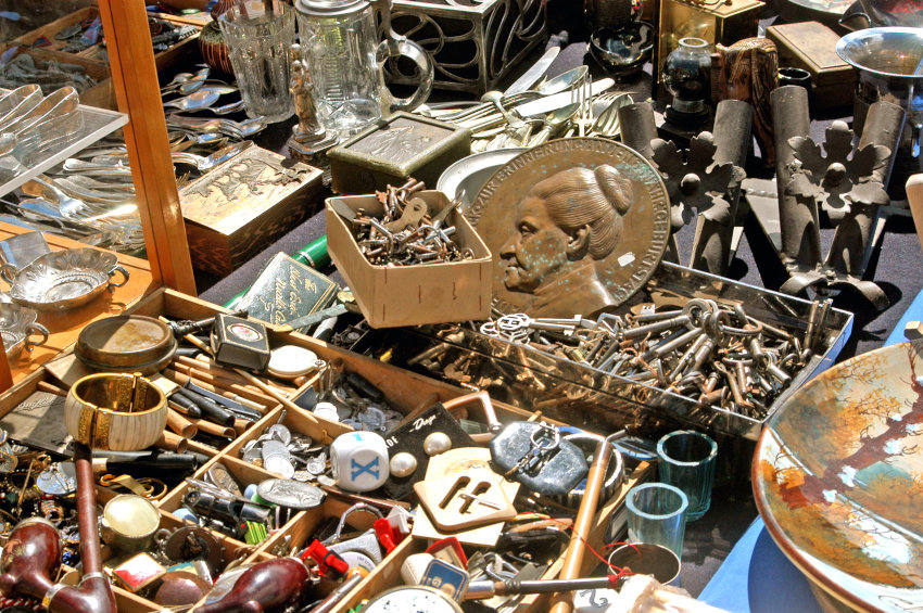Upcycling auf dem Flohmarkt Wie man aus gebrauchten Gegenständen neue, kreative Produkte
